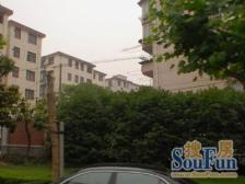 黄山三村,建平实验九年一贯制学校,双南,已改三室,带大花园。