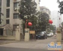 一梯两户,主卧朝南,品质小区,精装修,诚意出售