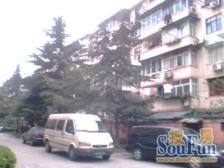 优美的小区环境,舒适的楼层,通透的户型,看房方便,朝南正气