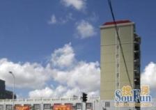 电梯房,主卧朝南,交通便利,居家装修