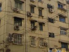 电梯房,一梯四户,大开间,主卧朝南