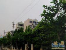 新上!2楼三开间朝南,小区进门9是,不靠路采光好,竹园未用