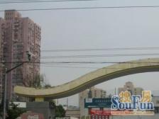 地铁口大复试 户型正气 有露台使用面积大 看房方便