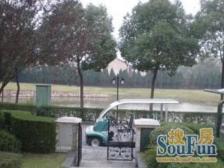 七宝大花园河景大宅,可停6辆车,户型方正,纯毛坯