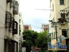 主卧朝南,南北通透,交通便利,环境优美,居家装修,采光充足