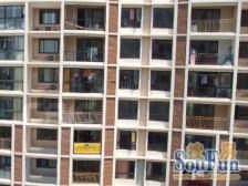 奉贤新城龙湖天街旁,中间楼层,适合刚需,配套齐全