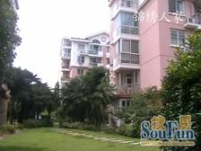 地铁口400米,飞机户型三房,低楼层,诚售