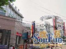 停车方便杨铺东外滩美团哔站300米黄浦江边