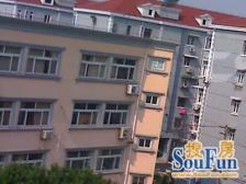 双南一房,中间楼层,有钥匙。得房率高