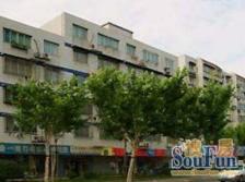 新上花园位置,一梯两户房型好,精装商品房,转角阳台