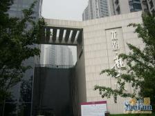 近轨道龙湖精装两房朝中庭住家安静才装两年保养好