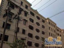 低总价,中间楼层,户型整齐,看房很方便,诚意出售。