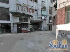 一房一厅带院子精装修拎包入住总高三层小洋房