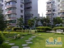 一梯两户带双阳台,得房率高,楼层好前后无遮挡。