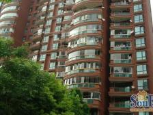 老静安区,地铁口,复试房带露台有车位