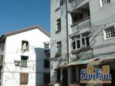 13年重建房,质量好。南北通户型正气边套房。