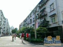 新上中间楼层一室一厅带阳台业主诚意出售