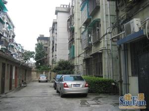 西湖近地铁近小户型有阁楼阳光好