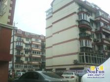 经典楼层 护城河景 纯毛坯 一室一厅 双平江