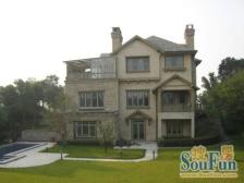 精装修2000万 临高尔夫球场 花园2200平