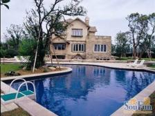 千坪花园、正对球场!享受托斯卡纳风情、可看可谈!值