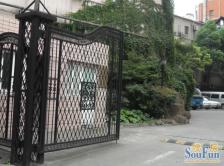 华通大厦4室2厅西南