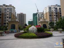 精装三房,家电家具齐全,带花园60-70平!