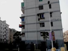 主卧朝南,一梯三户,厨卫朝北,独立电梯