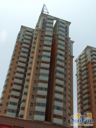 业主置换深房 低于市场价35万急售黄江富丽广场精装三房 随时看房