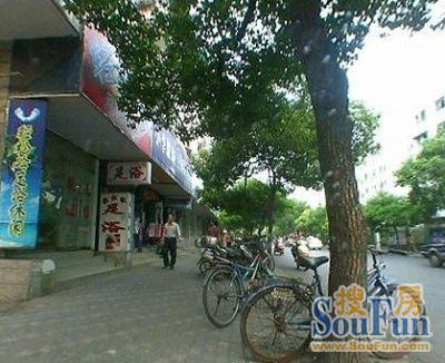 小区相关图