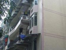 林庄锦园小区房;精装修三室;户型方正。