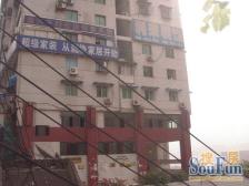 解放碑商圈 交通便利 生活配套齐全 出行方便 位置好