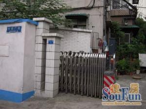 红十字会医院宿舍牛奶厂街1号大院3室1厅南