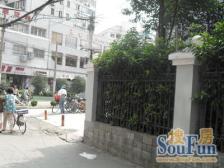 老静安双南2房中高区,看四层美术电影馆阳光刺眼