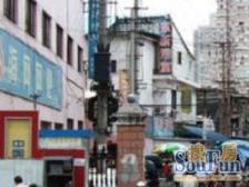 居家装修,采光充足,主卧朝南,小区中心位置