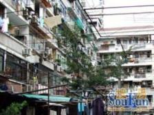 居家装修,采光充足,主卧朝南,小区中心位置