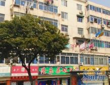 店长推荐:飞机户型带大阁楼,位置好,舒包在