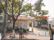 此房视野宽阔,采光充足,配套设施齐全,交通便利