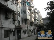 东外滩104平3房2卫,近地铁,出行方便