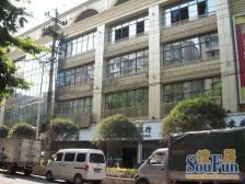 华熙商圈 人民广场 巴南区体育馆 交通出行方便