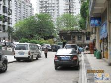 金沙天街 宏华苑大一室,诚心急售