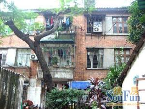 近地铁口地理位置好低楼层户型方正