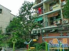 一梯四户,得房率高,品质小区,带飘窗,景观房,采光充足,居家装修,繁华地段