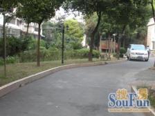 东外滩新上,大连路地铁口旁,五年一套洋房复式带露台