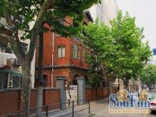 建国中路18号1室南朝向400.00万元/套出售