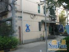 一梯四户,新式里弄,环境优美,小区中心位置