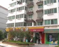 杨泰苑,地铁边,中间楼层,大三房,飞机户型,适宜。