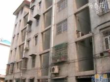 地铁边,杨泰苑2楼飞机户型大三房,三代同堂幸福满满