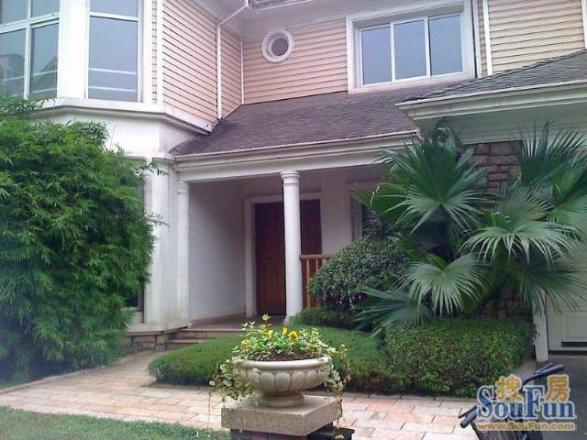 龙湖香樟林别墅实景图