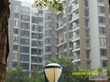 汽博中心 龙脊金山名都二房103万